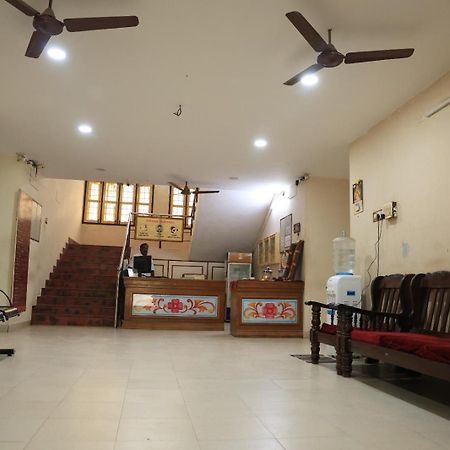 Official Sripuram Golden Temple Guest House ฮอร์นีเบ็ชวา ภายนอก รูปภาพ