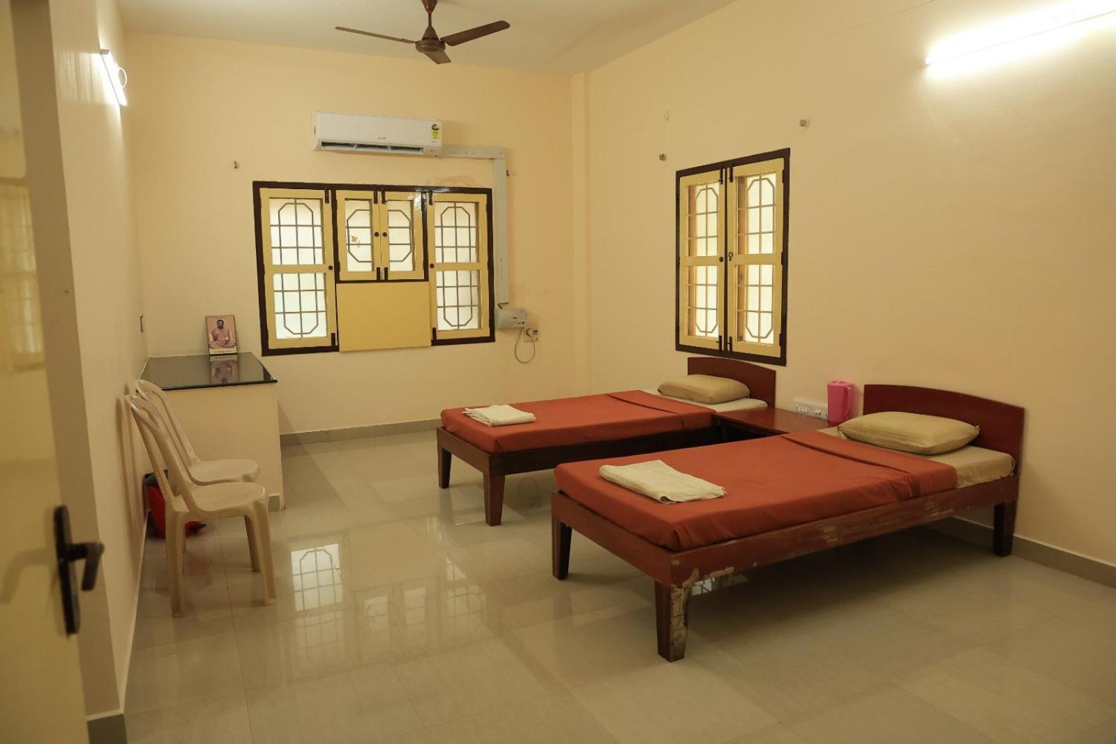Official Sripuram Golden Temple Guest House ฮอร์นีเบ็ชวา ภายนอก รูปภาพ